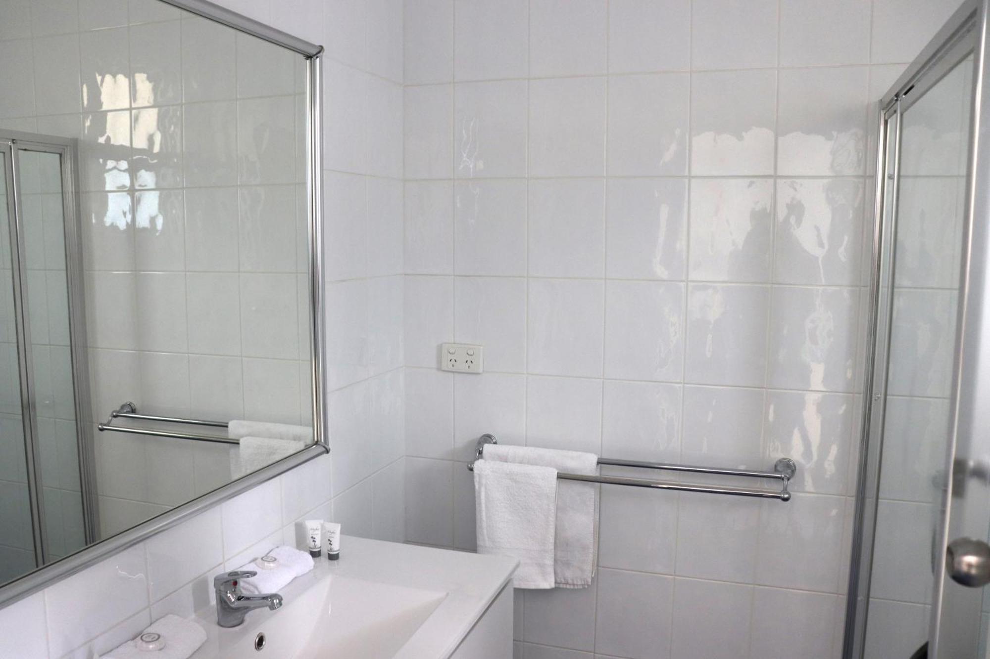 The Anglers Inn Воллару Екстер'єр фото